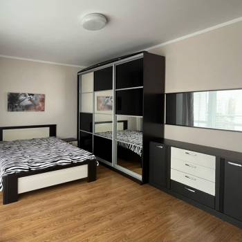 Сдается Многокомнатная квартира, 126 м²