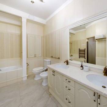 Продается Многокомнатная квартира, 274 м²