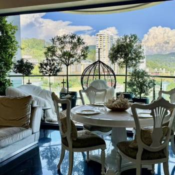 Сдается 2-х комнатная квартира, 90 м²