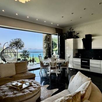 Сдается 2-х комнатная квартира, 90 м²