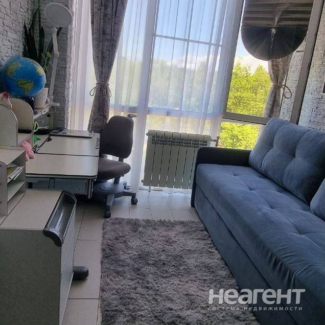 Продам 3-х к квартиру, Раздольное, ул. Тепличная