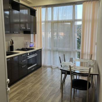 Продается 1-комнатная квартира, 37 м²