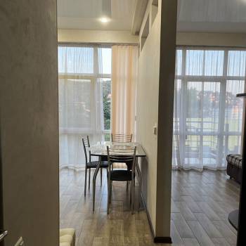 Продается 1-комнатная квартира, 37 м²