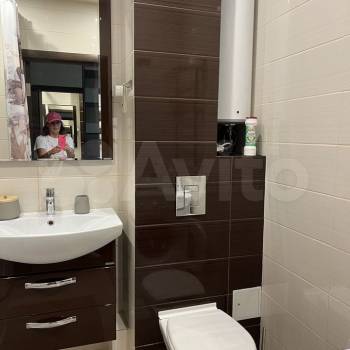 Продается 1-комнатная квартира, 37 м²