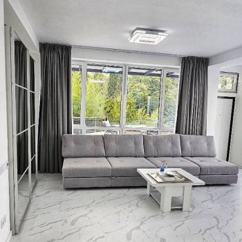 Сдается 2-х комнатная квартира, 100 м²