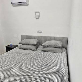 Сдается 2-х комнатная квартира, 100 м²