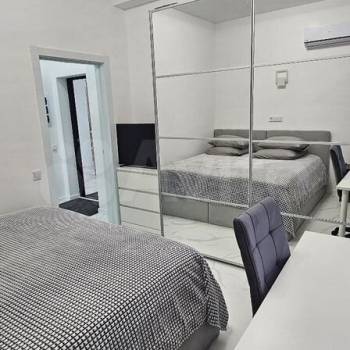 Сдается 2-х комнатная квартира, 100 м²