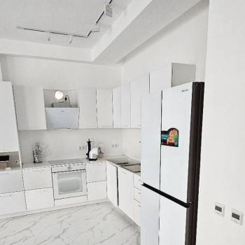 Сдается 2-х комнатная квартира, 100 м²