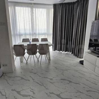 Сдается 2-х комнатная квартира, 100 м²