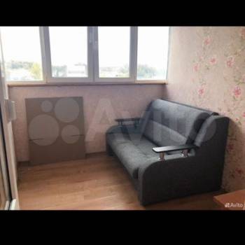 Продается 1-комнатная квартира, 48 м²