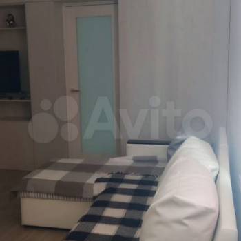 Продается 1-комнатная квартира, 36 м²