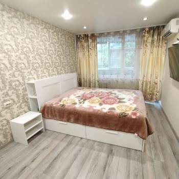 Продается 1-комнатная квартира, 30 м²