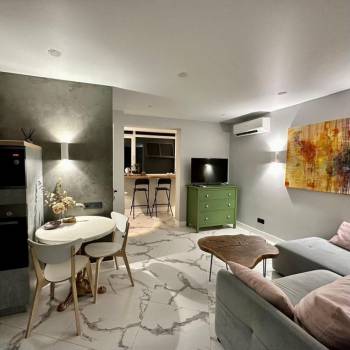 Продается 1-комнатная квартира, 40 м²