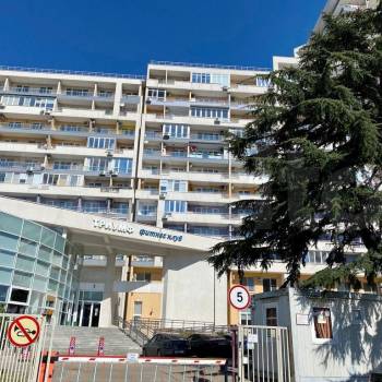 Продается 1-комнатная квартира, 40,7 м²