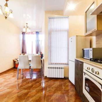 Продается 3-х комнатная квартира, 146 м²