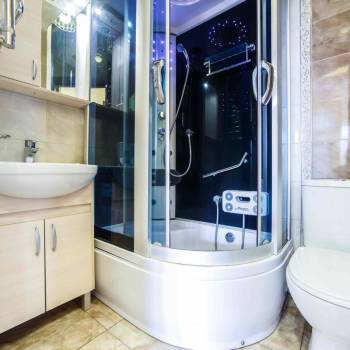 Продается 3-х комнатная квартира, 146 м²