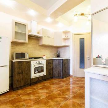 Продается 3-х комнатная квартира, 146 м²