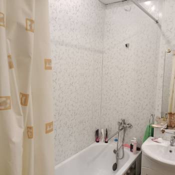 Продается 1-комнатная квартира, 37 м²