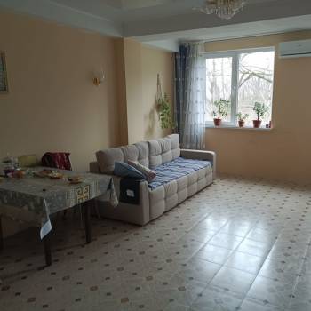 Продается 1-комнатная квартира, 37 м²