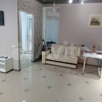 Продается 1-комнатная квартира, 36 м²