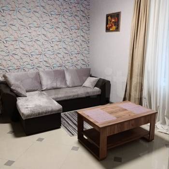 Продается 1-комнатная квартира, 36 м²