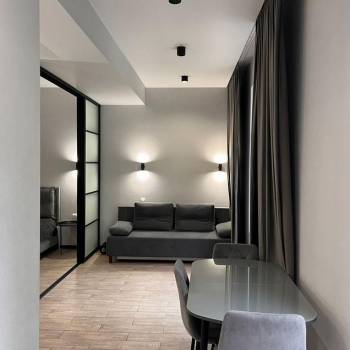 Продается 1-комнатная квартира, 41,8 м²