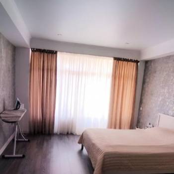 Продается 2-х комнатная квартира, 74,4 м²