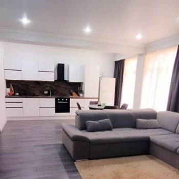 Продается 2-х комнатная квартира, 74,4 м²