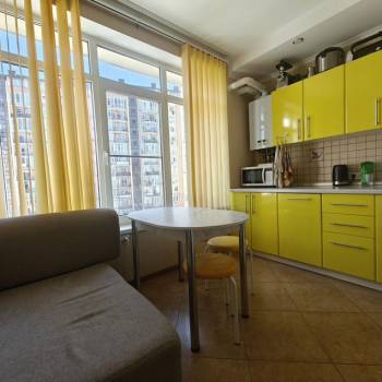 Продается 2-х комнатная квартира, 464 м²