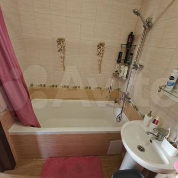 Продается 2-х комнатная квартира, 464 м²