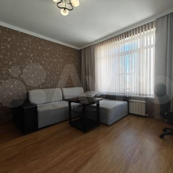 Продается 2-х комнатная квартира, 464 м²
