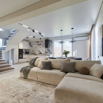 Продается Дом, 240 м²