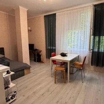 Продается 1-комнатная квартира, 30 м²