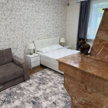 Сдается 1-комнатная квартира, 37 м²