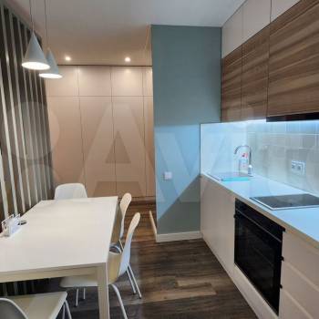 Продается 1-комнатная квартира, 42,5 м²