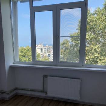 Продается 1-комнатная квартира, 50 м²