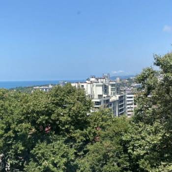 Продается 1-комнатная квартира, 50 м²