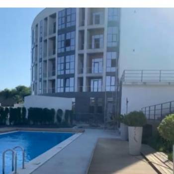 Продается 1-комнатная квартира, 32 м²