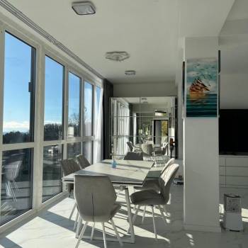 Сдается Многокомнатная квартира, 150 м²