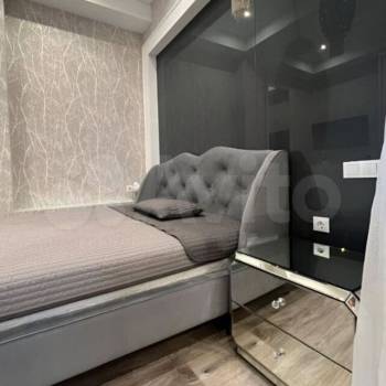 Продается 1-комнатная квартира, 65 м²