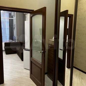 Продается 1-комнатная квартира, 37 м²