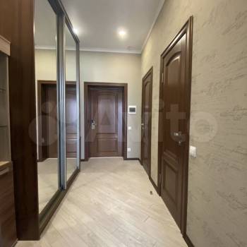 Продается 1-комнатная квартира, 37 м²