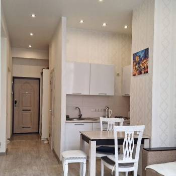 Продается 1-комнатная квартира, 32 м²