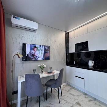 Продается 1-комнатная квартира, 18 м²