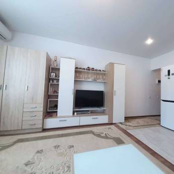 Продается 1-комнатная квартира, 32 м²