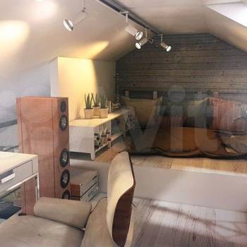 Продается Многокомнатная квартира, 101 м²