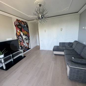 Сдается Многокомнатная квартира, 130 м²