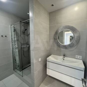 Сдается Многокомнатная квартира, 130 м²