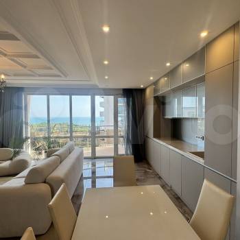 Сдается Многокомнатная квартира, 130 м²