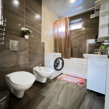 Сдается 1-комнатная квартира, 42 м²